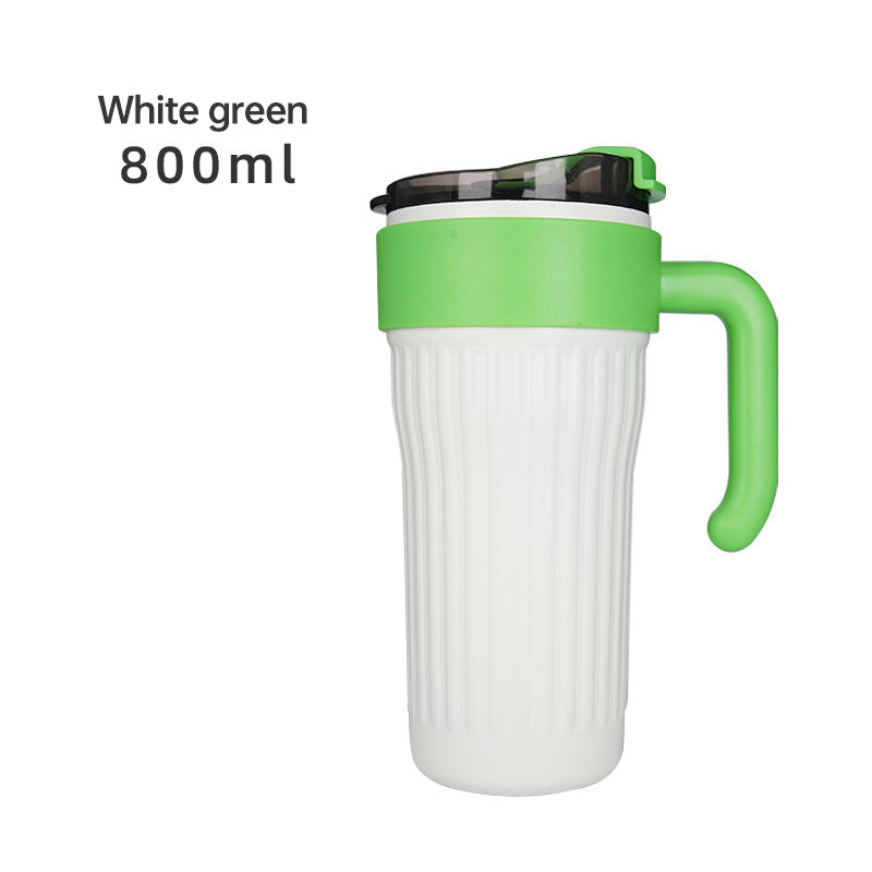 Water Bottle for Cycling Sports Featuring a Bathrobe Bear